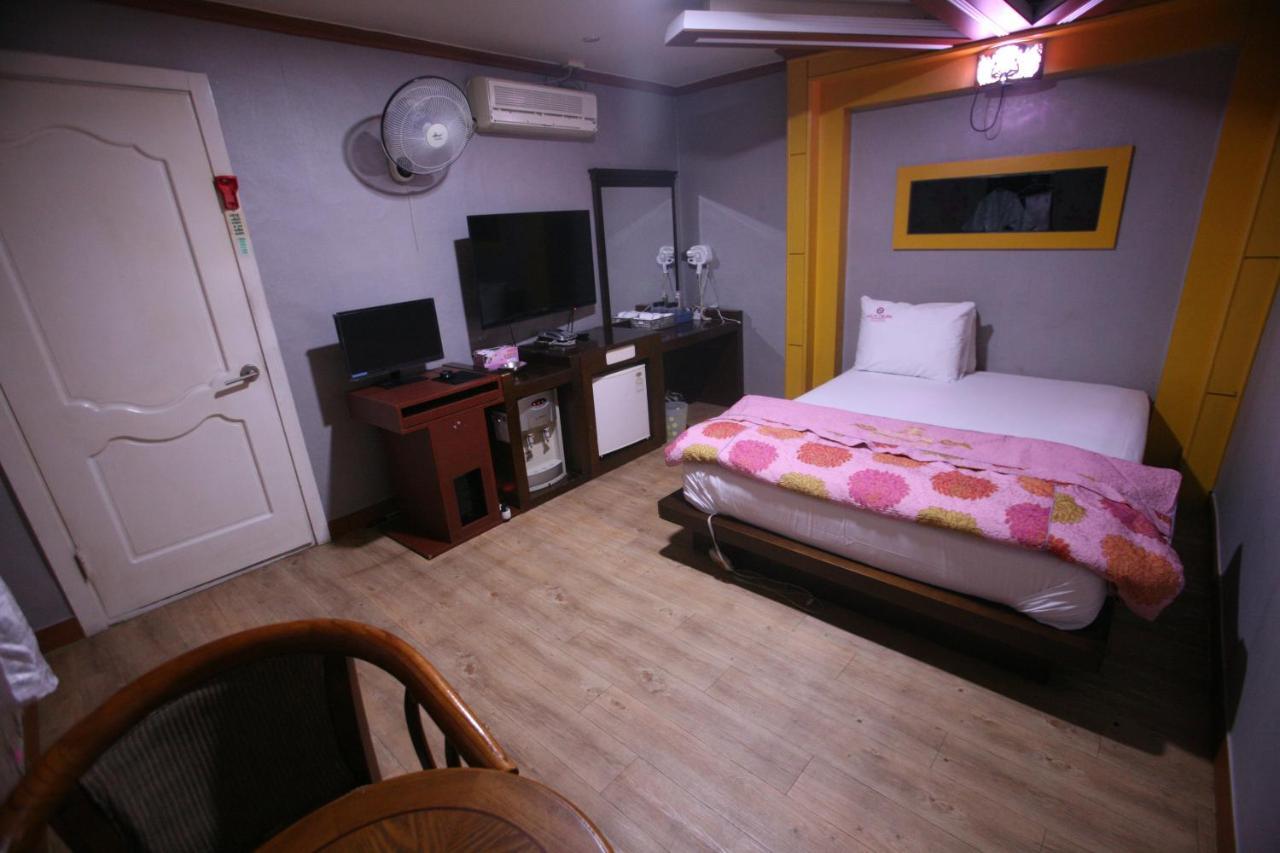 K Motel แทกู ภายนอก รูปภาพ